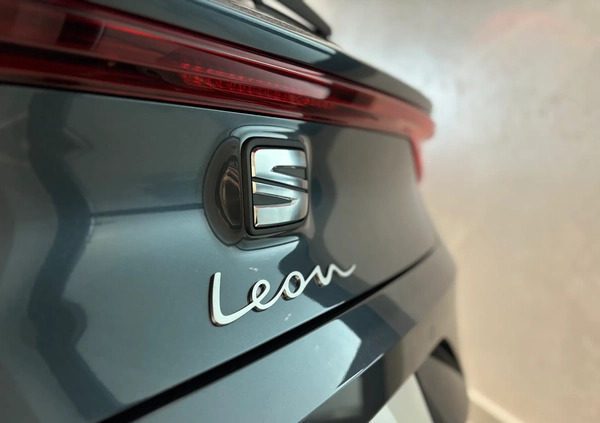 Seat Leon cena 125593 przebieg: 1, rok produkcji 2023 z Chociwel małe 379